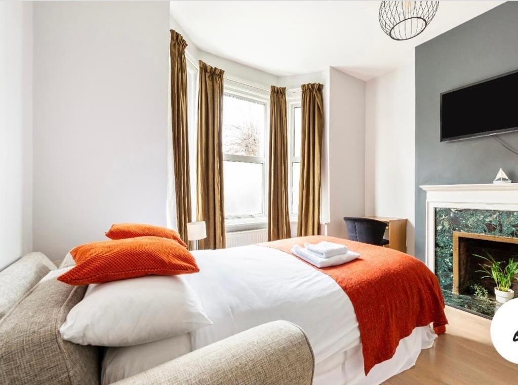 Cozy Private Room Лондон Экстерьер фото