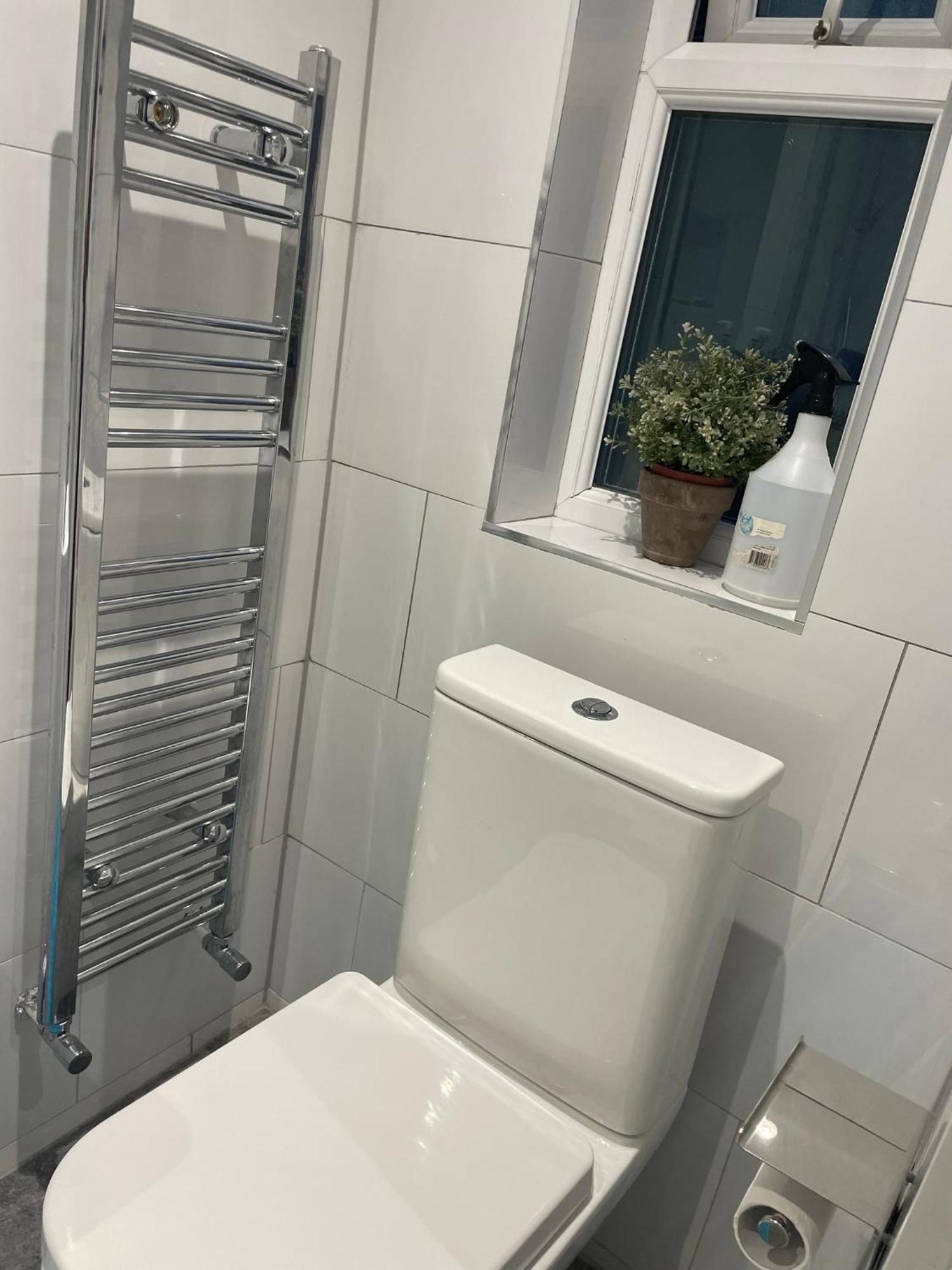 Cozy Private Room Лондон Экстерьер фото